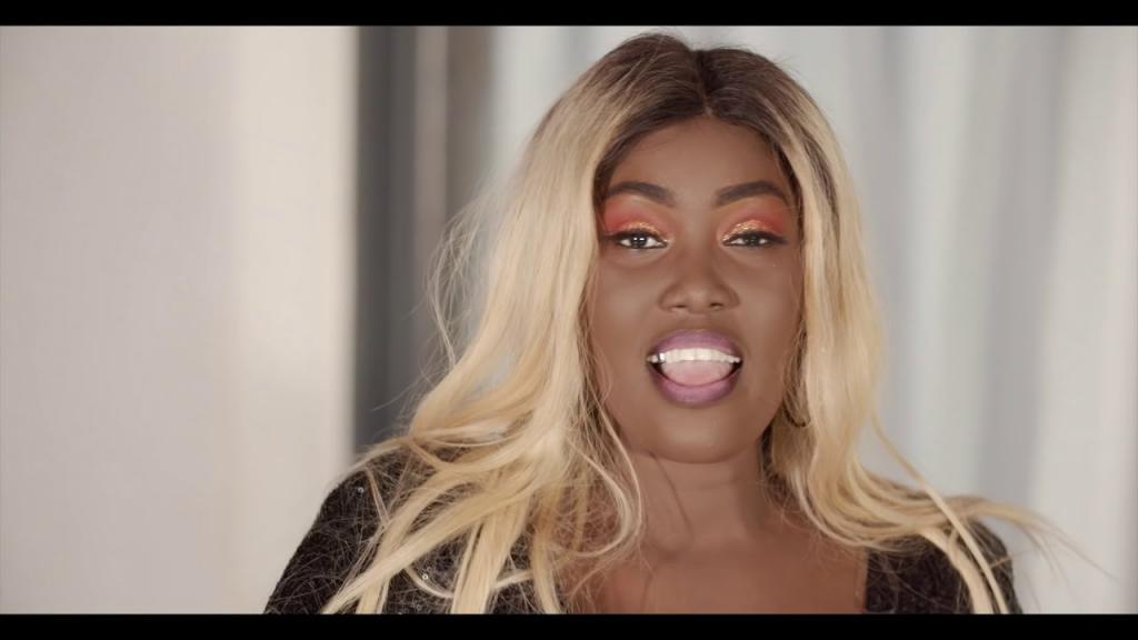 Dior Mbaye dévoile son nouveau clip « Li Lerla »