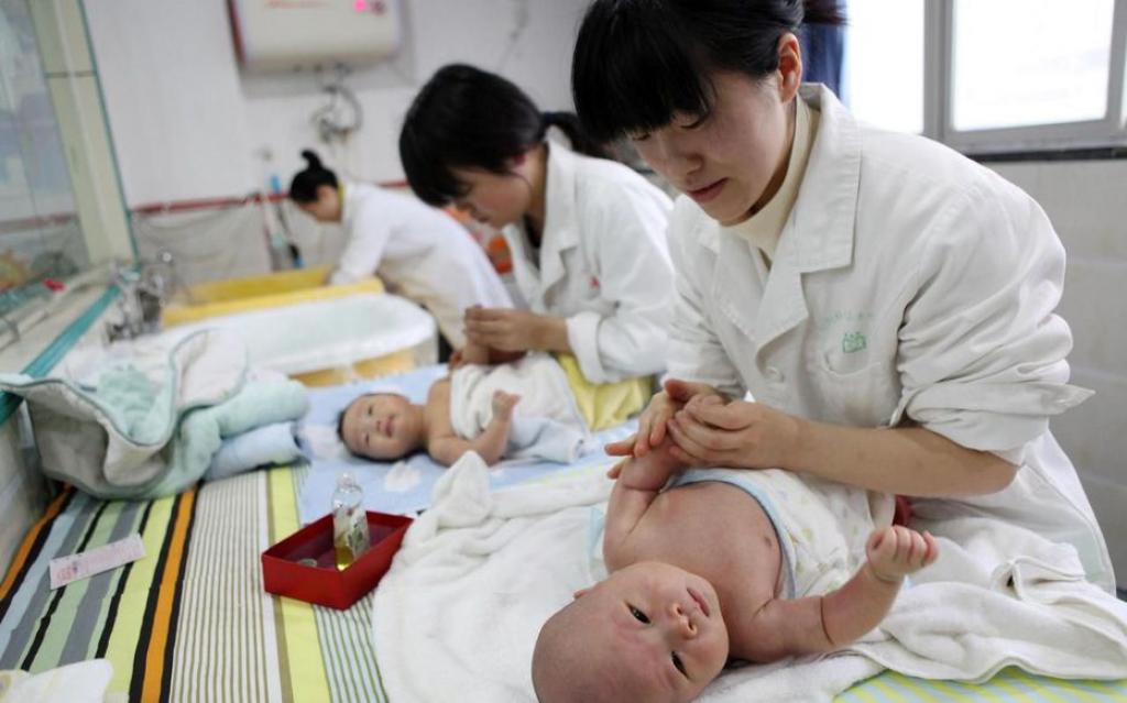 La Chine va autoriser les familles à avoir trois enfants