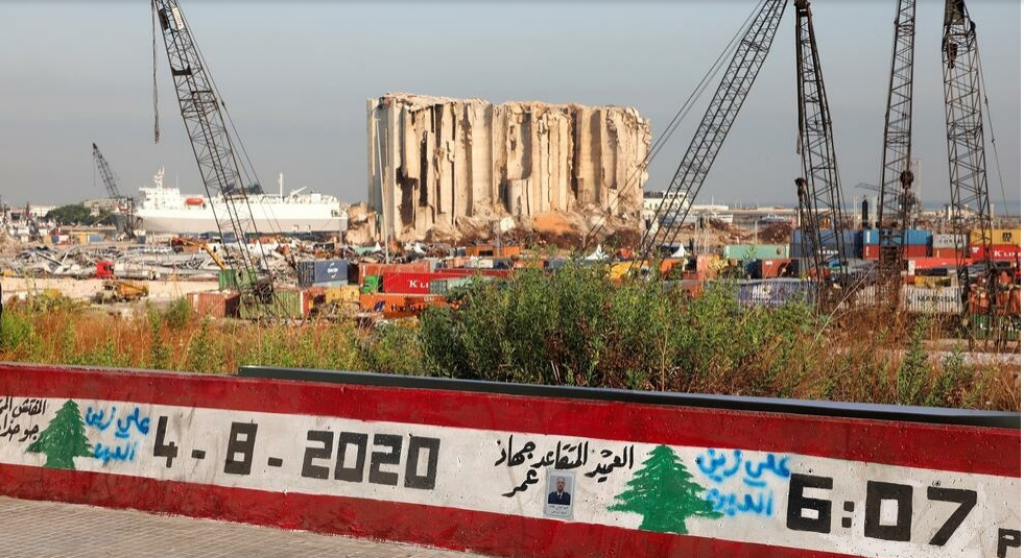Un an après l’explosion meurtrière du port de Beyrouth, le Liban entre hommages et colère