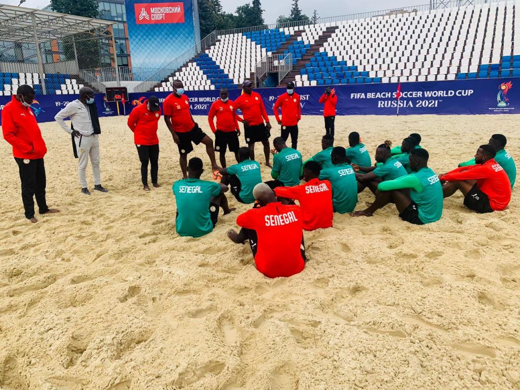 Mondial de Beach Soccer : séance de décrassage pour les Lions, à Moscou