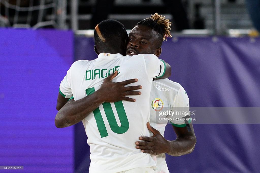 Mondial de Beach Soccer : Le Sénégal bat le champion du monde et file en quart