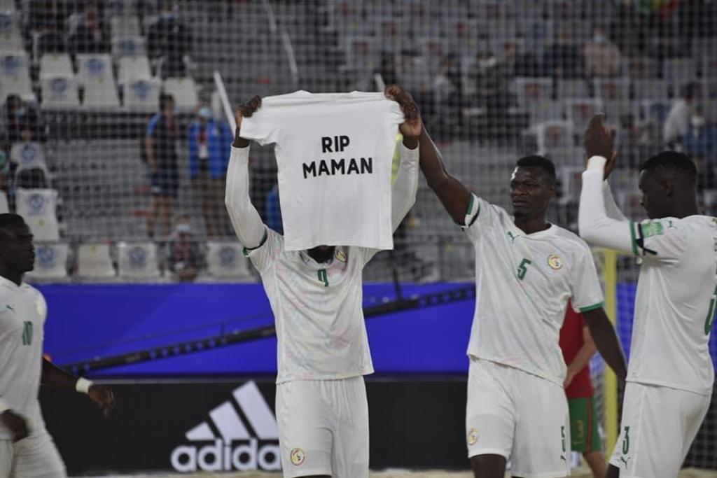 Beach Soccer : larmes, hommage...Les images fortes de la victoire du Sénégal