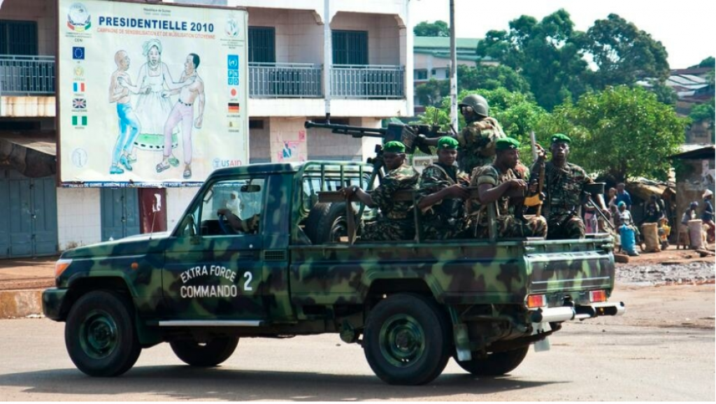 URGENT - Tirs d’armes lourdes aux abords du palais présidentiel guinéen