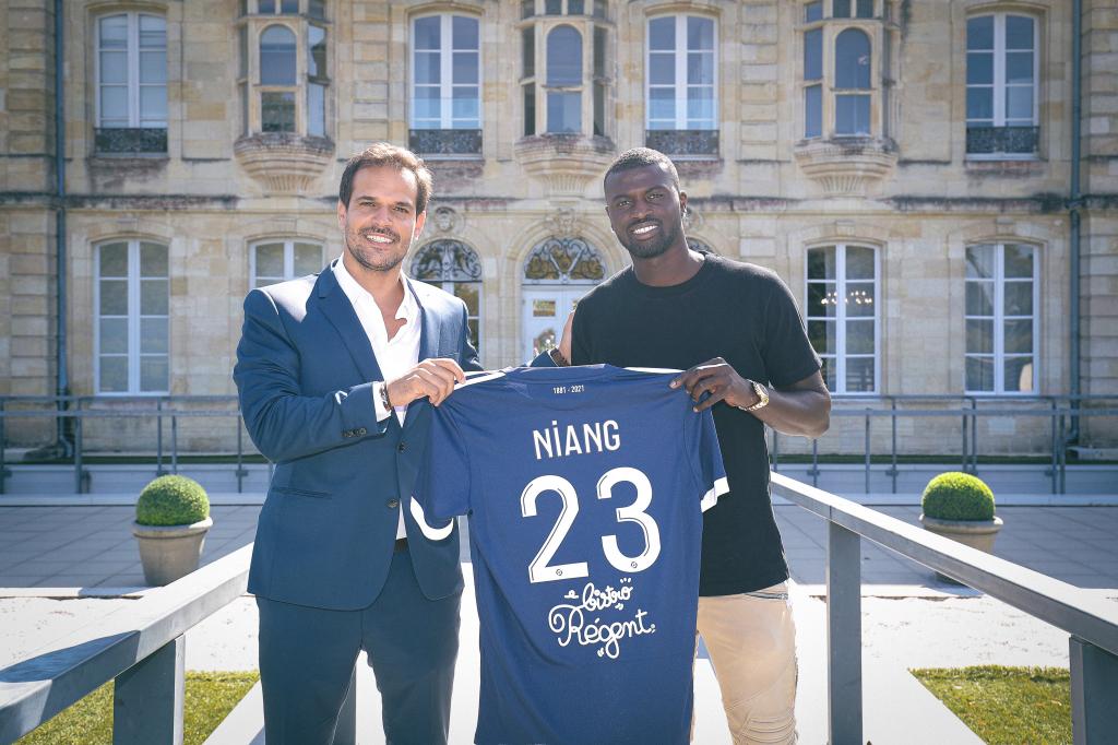 Mercato : Mbaye Niang à Bordeaux (officiel)