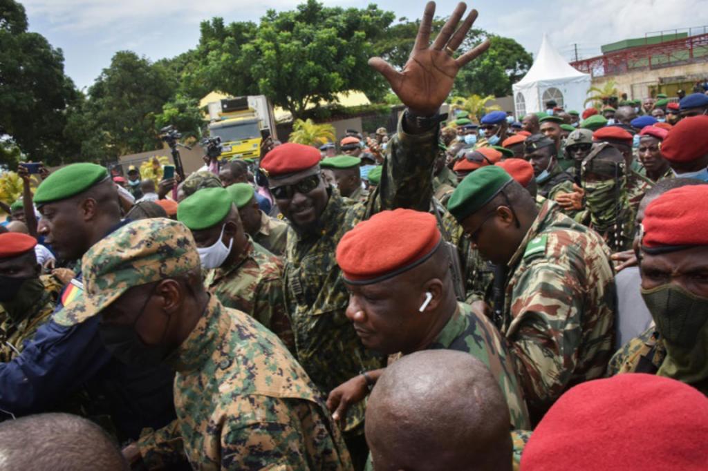 Guinée: les points clés de la charte de la transition dévoilés par la junte