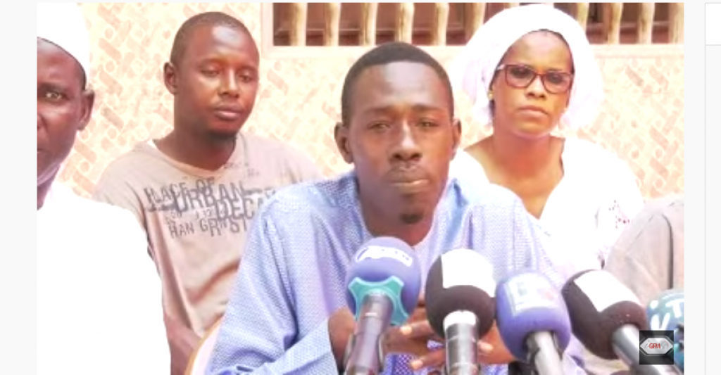 Suivez en DIRECT la conférence de presse chez Cheikh Niasse, mort en prison