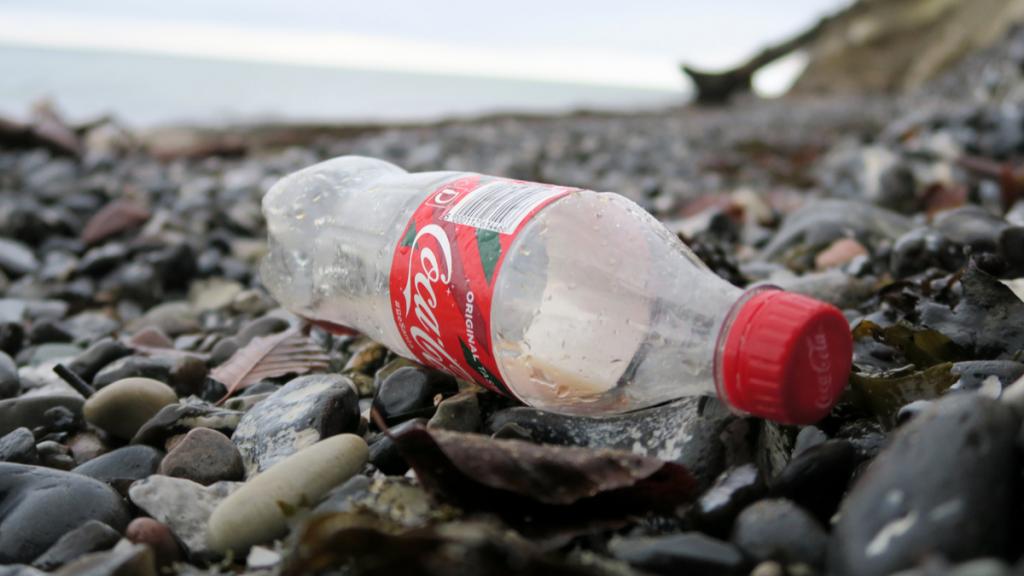 Coca-Cola, plus gros pollueur plastique au monde, selon une enquête