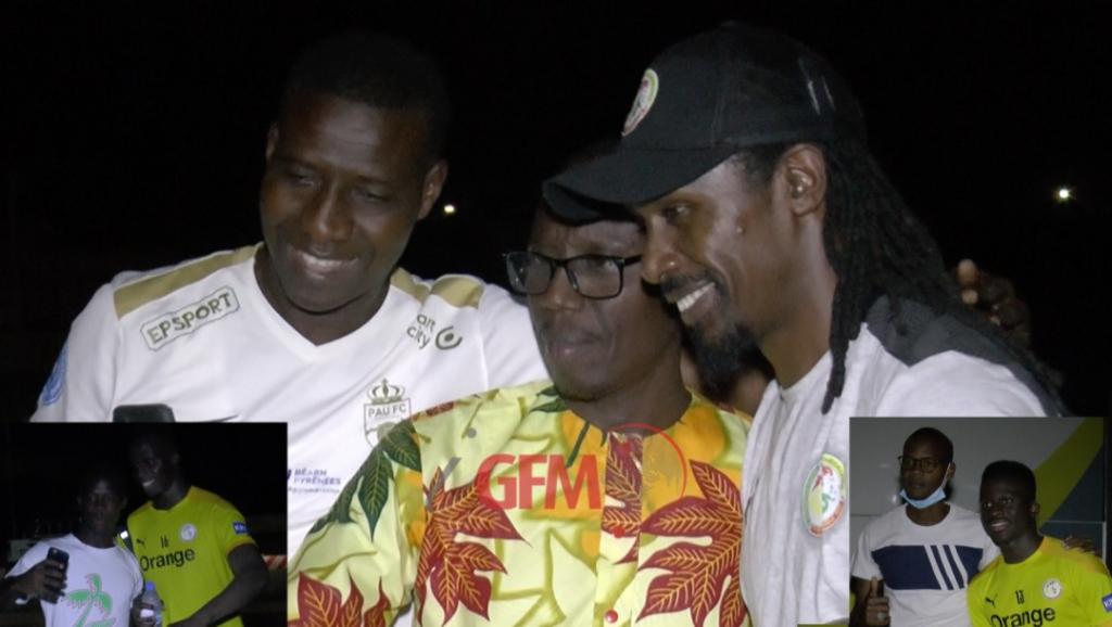 Tout sur la séance de selfies entre Lions et supporters à la veille du match contre le Congo