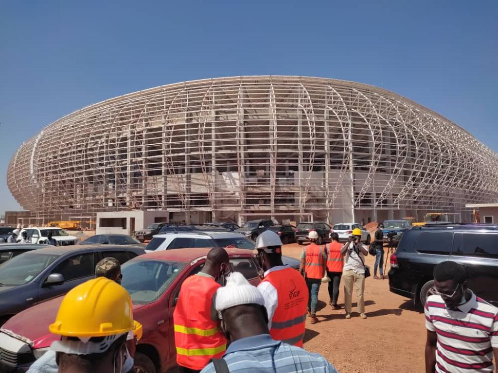 Revivez la visite du Ministre des Sports au stade du Sénégal de Diamniadio
