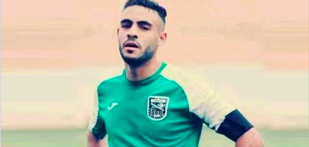 Le footballeur algérien Sofiane Loukar meurt en plein match