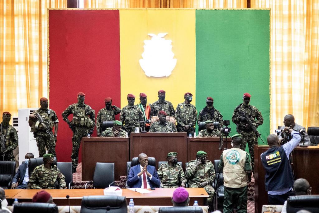 Guinée: premiers désaccords entre junte et gouvernement civil
