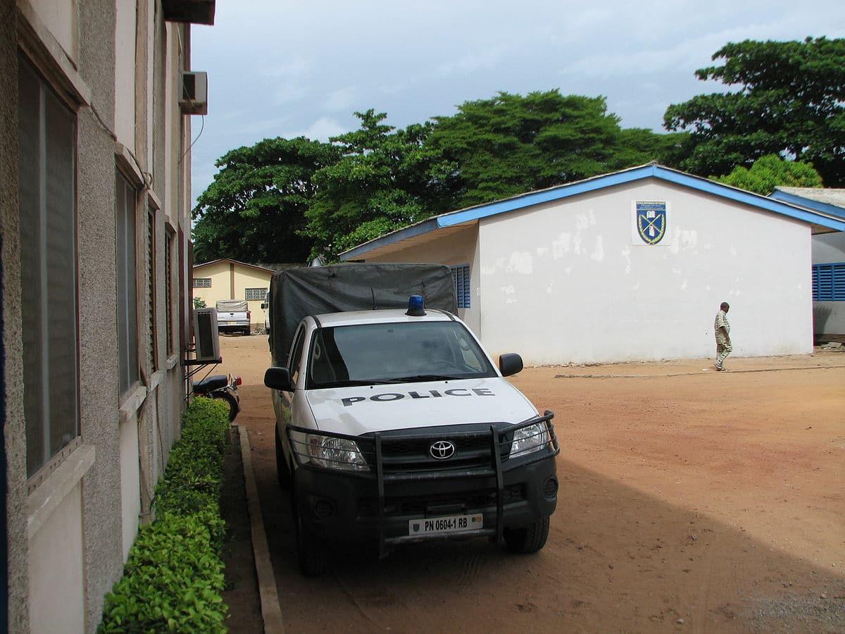 Bénin : un policier tué lors d’une attaque visant un commissariat dans le nord du pays
