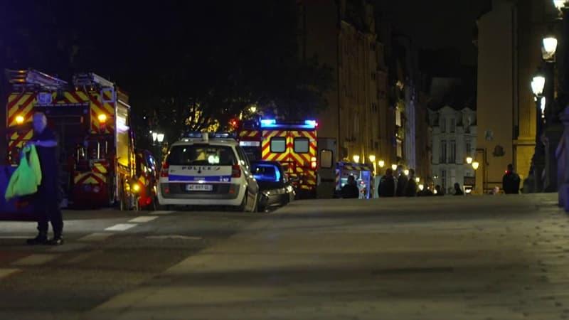 À Paris, des policiers tirent sur un véhicule après un refus d'obtempérer, 2 morts