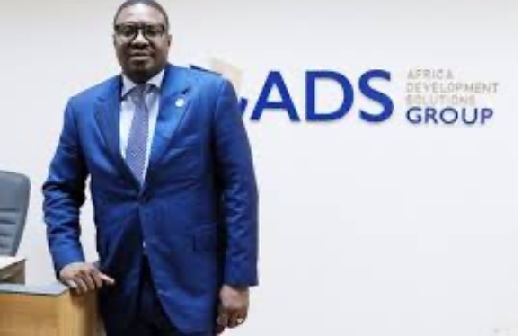 Guinée: Qui veut saborder les efforts d’entrepreneuriat du magnat du solaire africain Samba Bathily?