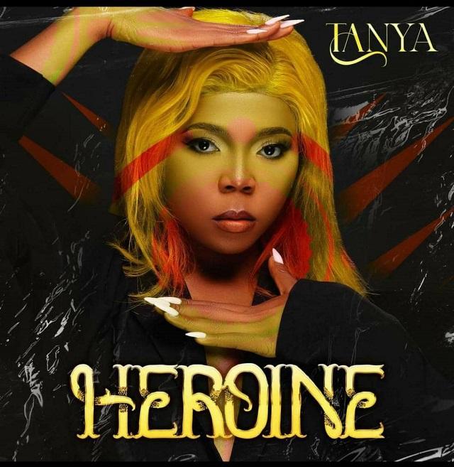 Miss Tanya sort son premier album « Héroïne »