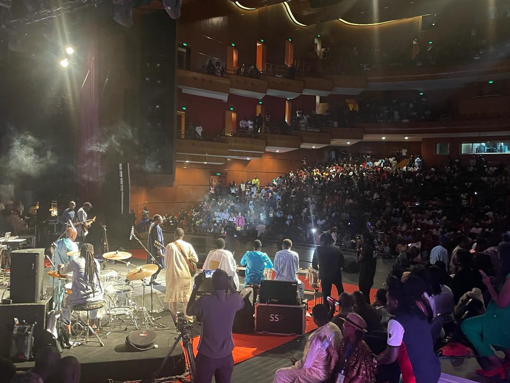 Revivez les coulisses du concert de Youssou Ndour au Grand Théâtre  