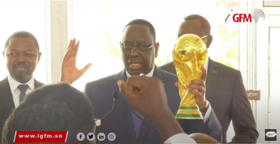 Coupe du Monde : Macky chante pour... (VIDEO)