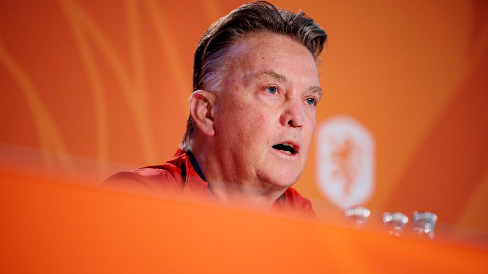 Pays-Bas : Louis van Gaal justifie sa pré-liste de 39 joueurs pour le Mondial