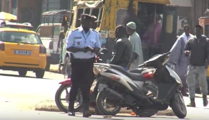 Ndoye vole la moto de la police et prend trois mois