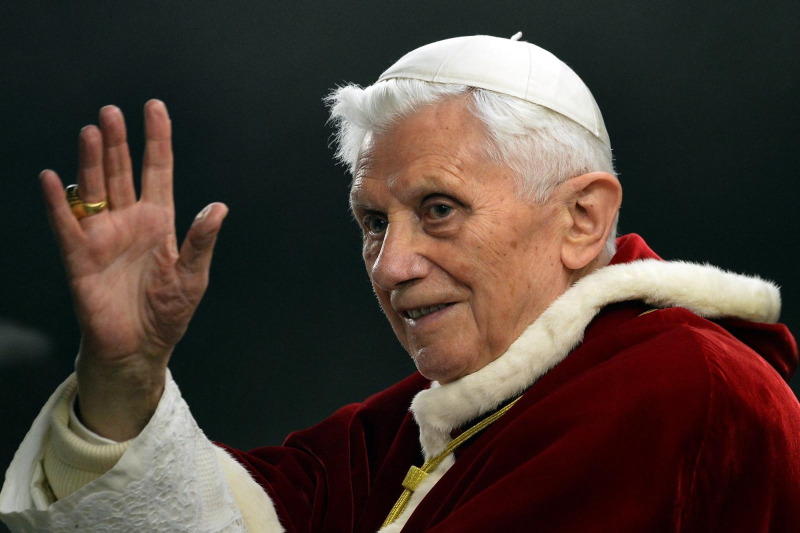 Dernière minute... Décès du Pape émérite Benoît XVI