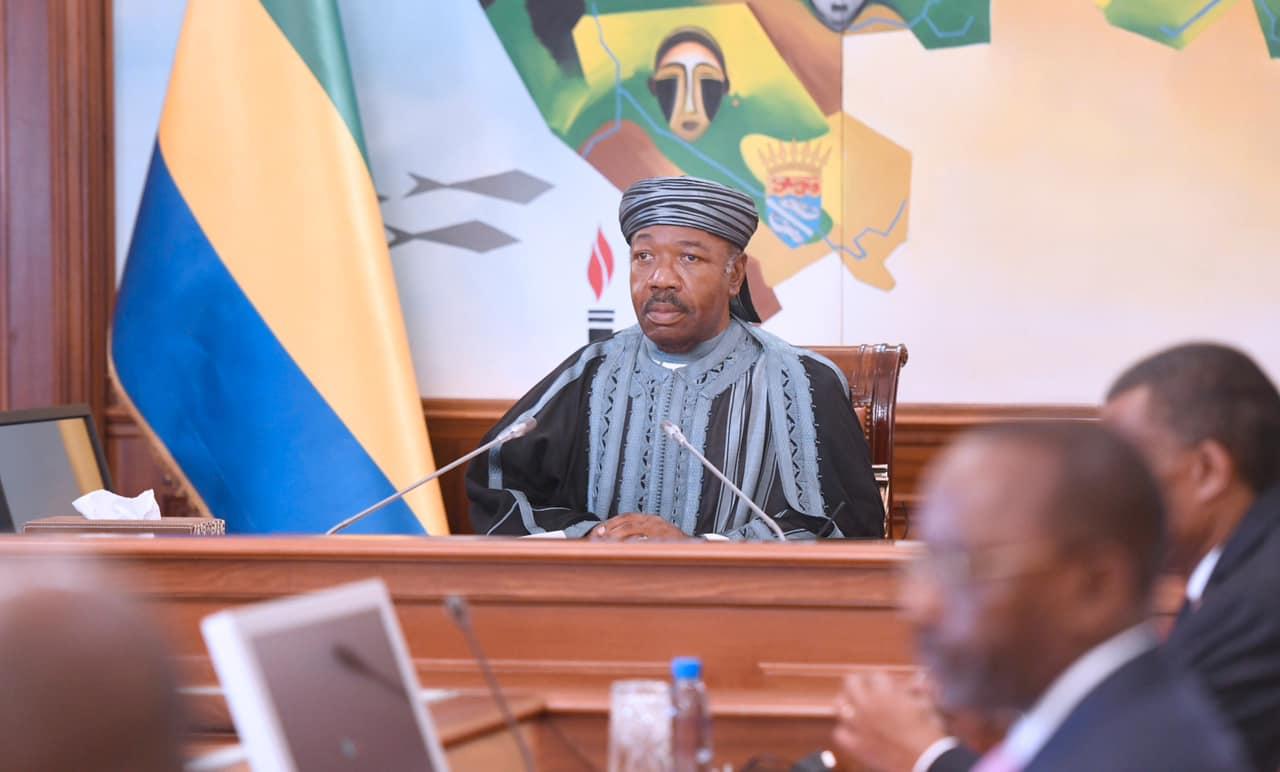 Gabon: Décès du ministère des affaires étrangères en plein Conseil des ministres