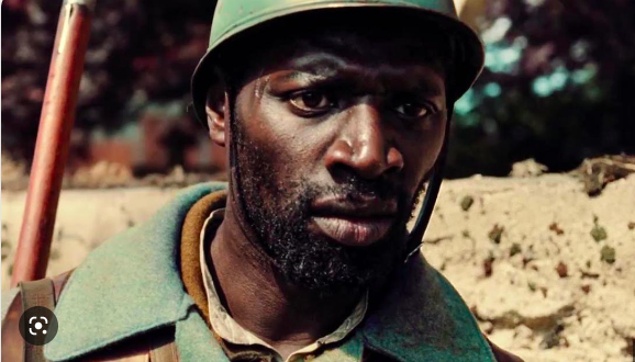 Polémique du Film d’Oumar Sy : quatre figurants de « Tirailleurs » menacés d’expulsion