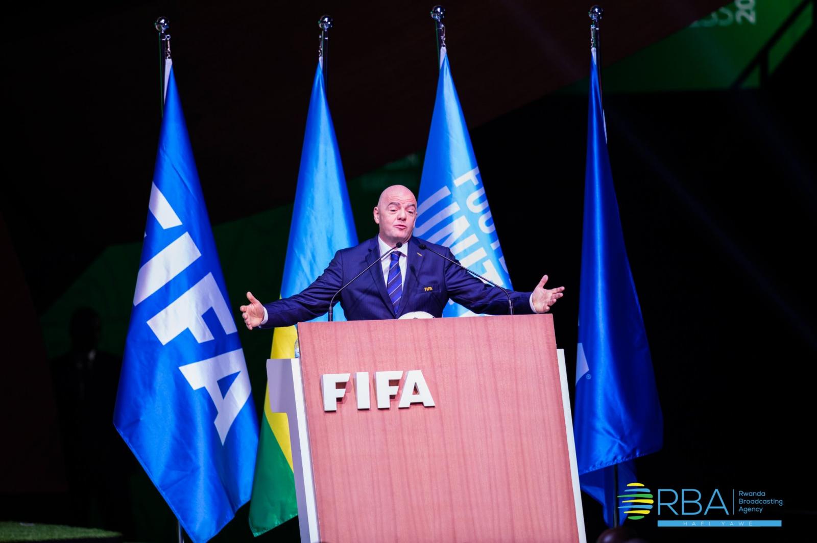 Gianni Infantino réélu à la tête de la FIFA jusqu'en 2027