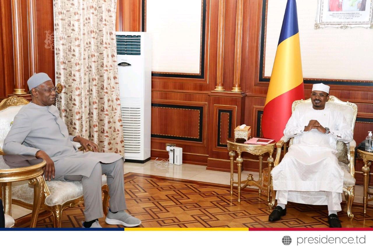 N\'Djamena- Bathily reçu par le président de transition du Tchad, le général Mahamat Idriss Déby