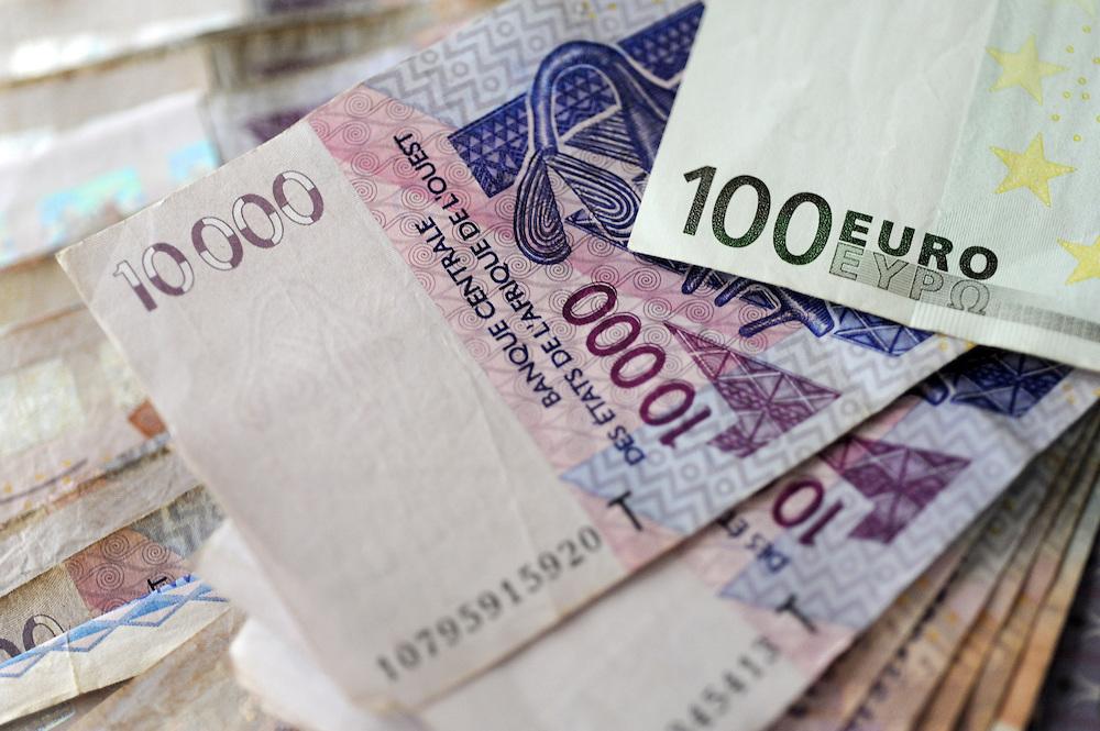 Blanchiment d’argent : Une grande banque officiant au Sénégal sanctionnée !