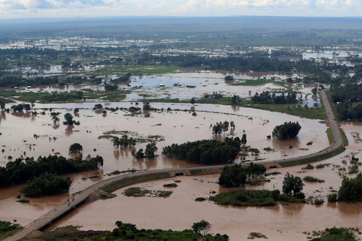 Le Rwanda enterre ses morts après les inondations provoquées par des pluies torrentielles
