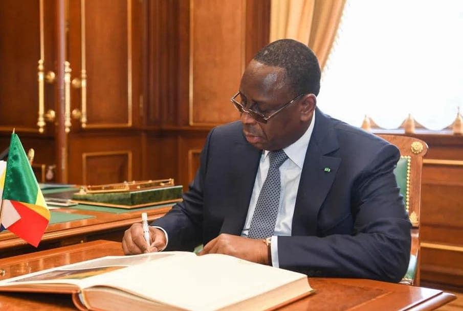 Démission de Eva Marie Coll : Macky nomme une ex-ministre à l'Itie