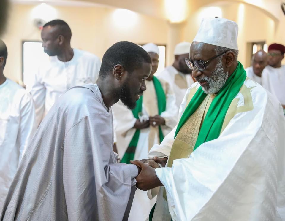 Prière du vendredi : Président Bassirou Diomaye Faye à la Grande Mosquée Omarienne de Dakar 