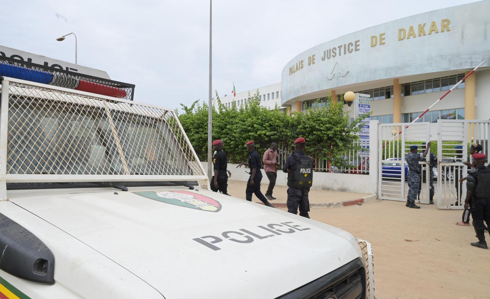 Importations frauduleuse : Un déclarant en Douane arrêté !