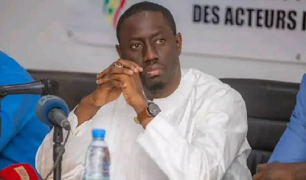 Pape Malick Ndour placé sous bracelet électronique après une longue bataille procédurale