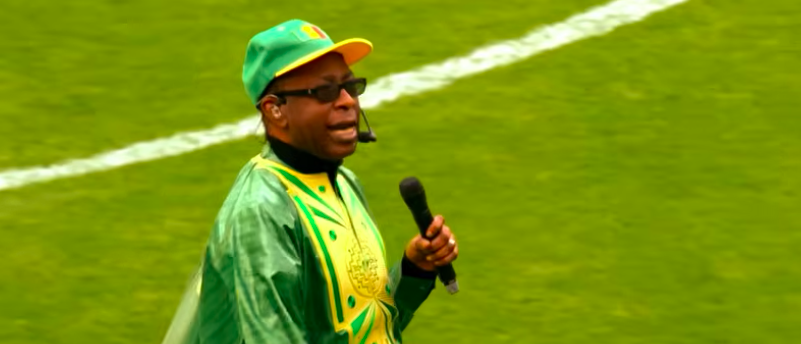 Mondial : Youssou Ndour offre 