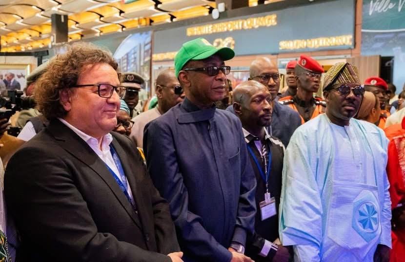AIBD : LAS inaugure l’expo \