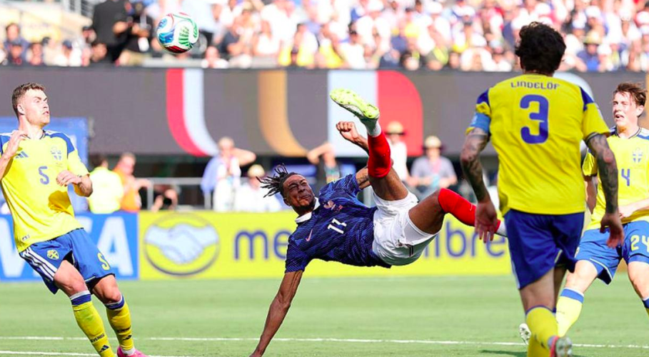  Coupe du monde 2026 : la France bat la Suède (3-0) et file en 8e