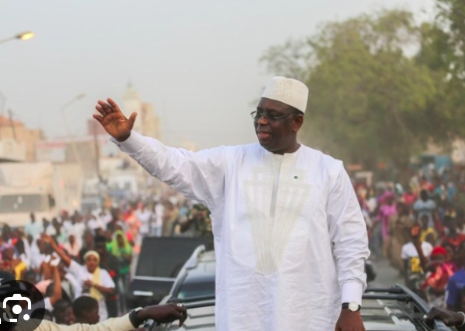 Aéroport LSS - L\'impressionnante sortie de Macky Sall
