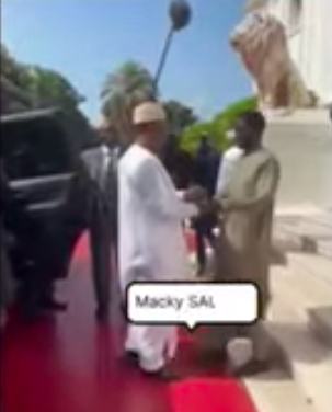 Palais- Le Président Bassirou Diomaye Faye accueille Macky Sall